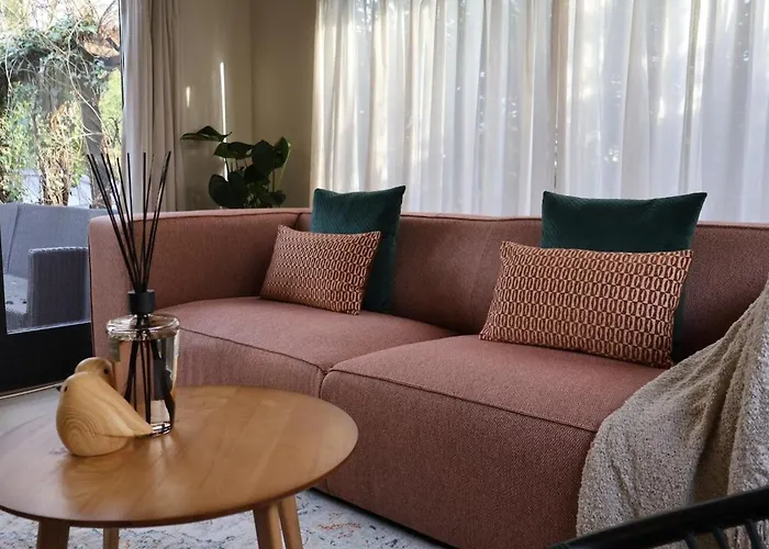 Sana Hideout, Romantisch Boshuisjes Voor 2 Naast Het Bos En Sauna Drome Chalet Putten